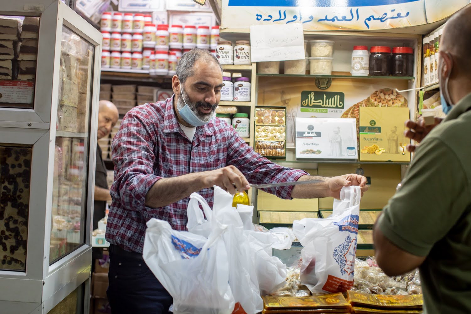 אל עמד – חלבה וממתקים בייצור עצמי